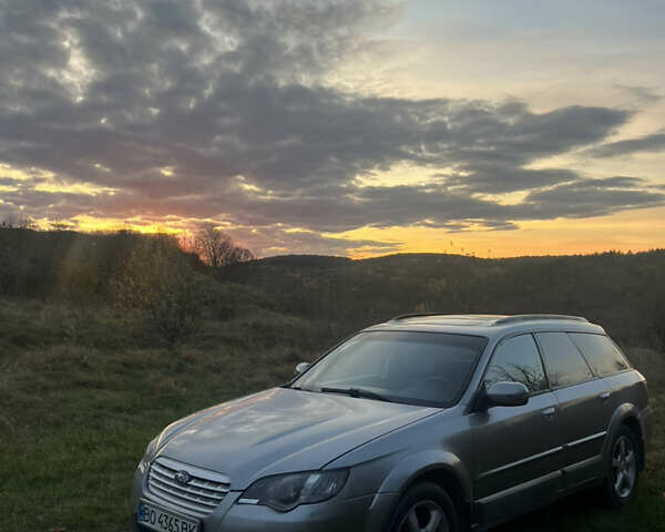 Серый Субару Аутбек, объемом двигателя 2.5 л и пробегом 280 тыс. км за 6100 $, фото 1 на Automoto.ua