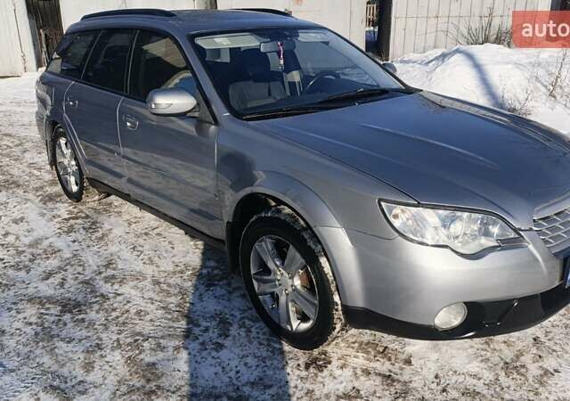 Серый Субару Аутбек, объемом двигателя 2.5 л и пробегом 299 тыс. км за 5650 $, фото 1 на Automoto.ua