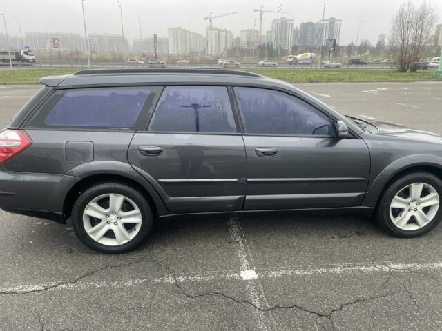 Серый Субару Аутбек, объемом двигателя 2.5 л и пробегом 350 тыс. км за 6500 $, фото 1 на Automoto.ua