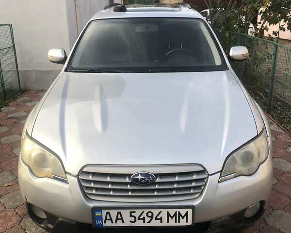 Серый Субару Аутбек, объемом двигателя 2.46 л и пробегом 298 тыс. км за 7200 $, фото 1 на Automoto.ua