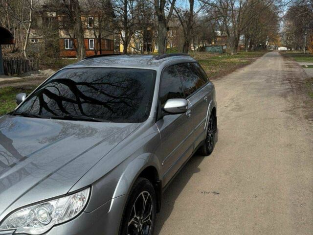 Серый Субару Аутбек, объемом двигателя 3 л и пробегом 170 тыс. км за 8500 $, фото 1 на Automoto.ua
