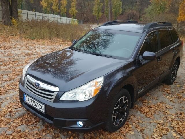 Серый Субару Аутбек, объемом двигателя 2.5 л и пробегом 200 тыс. км за 8300 $, фото 1 на Automoto.ua