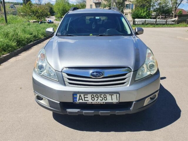 Сірий Субару Аутбек, об'ємом двигуна 2.5 л та пробігом 286 тис. км за 9500 $, фото 1 на Automoto.ua
