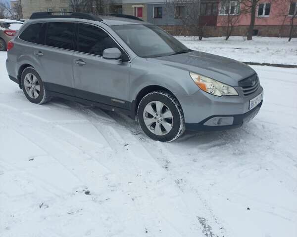Сірий Субару Аутбек, об'ємом двигуна 2.46 л та пробігом 270 тис. км за 8600 $, фото 1 на Automoto.ua