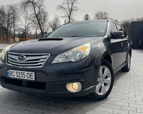 Сірий Субару Аутбек, об'ємом двигуна 2 л та пробігом 247 тис. км за 8150 $, фото 1 на Automoto.ua