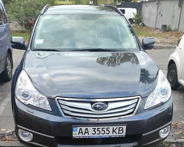 Сірий Субару Аутбек, об'ємом двигуна 2.46 л та пробігом 128 тис. км за 10250 $, фото 1 на Automoto.ua