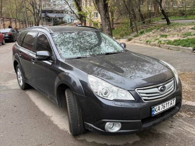 Серый Субару Аутбек, объемом двигателя 0 л и пробегом 449 тыс. км за 8000 $, фото 1 на Automoto.ua