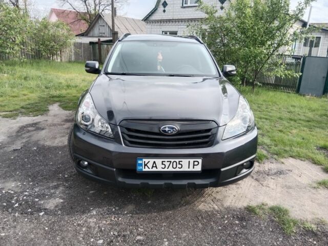 Сірий Субару Аутбек, об'ємом двигуна 2.5 л та пробігом 252 тис. км за 8700 $, фото 1 на Automoto.ua
