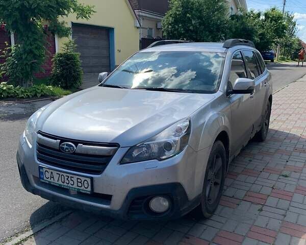 Сірий Субару Аутбек, об'ємом двигуна 2.46 л та пробігом 131 тис. км за 14500 $, фото 1 на Automoto.ua