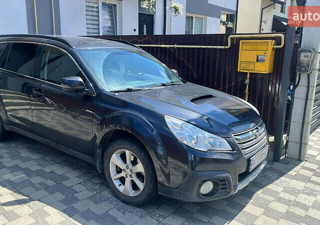 Сірий Субару Аутбек, об'ємом двигуна 2 л та пробігом 244 тис. км за 13000 $, фото 1 на Automoto.ua