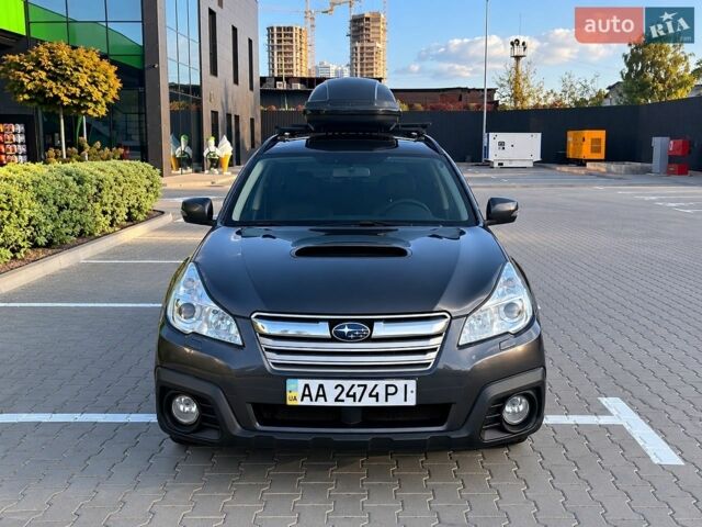Серый Субару Аутбек, объемом двигателя 2 л и пробегом 302 тыс. км за 9790 $, фото 1 на Automoto.ua