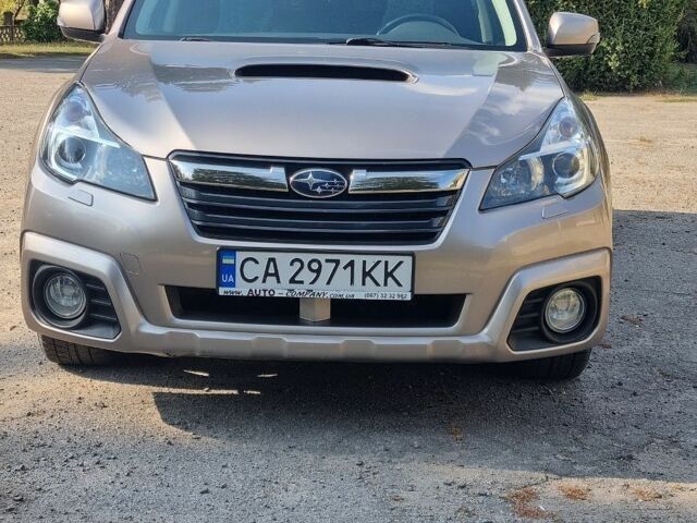 Серый Субару Аутбек, объемом двигателя 2 л и пробегом 188 тыс. км за 13400 $, фото 1 на Automoto.ua