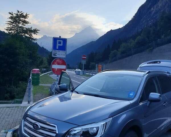 Сірий Субару Аутбек, об'ємом двигуна 2 л та пробігом 176 тис. км за 17900 $, фото 1 на Automoto.ua