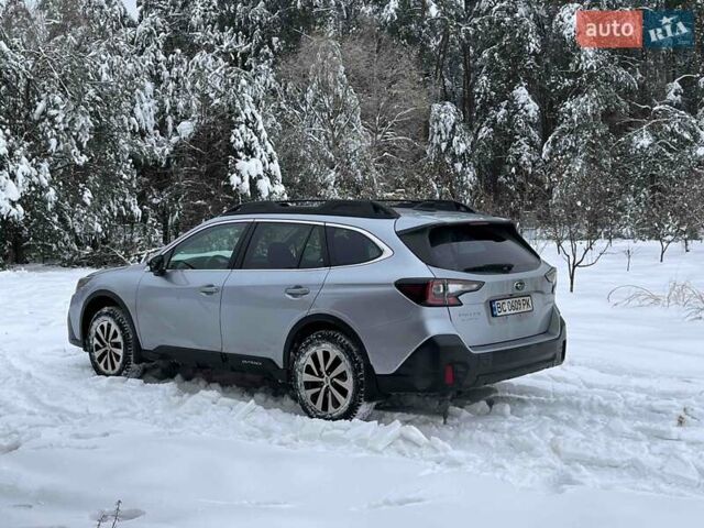 Серый Субару Аутбек, объемом двигателя 2.5 л и пробегом 42 тыс. км за 21500 $, фото 1 на Automoto.ua