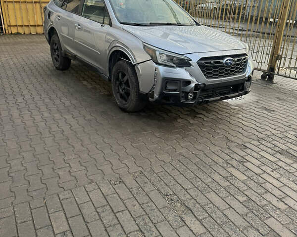 Серый Субару Аутбек, объемом двигателя 2.4 л и пробегом 50 тыс. км за 16000 $, фото 1 на Automoto.ua