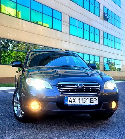 Серый Субару Аутбек, объемом двигателя 2.5 л и пробегом 230 тыс. км за 7300 $, фото 1 на Automoto.ua