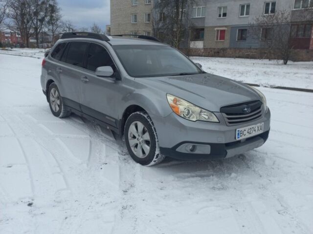 Серый Субару Аутбек, объемом двигателя 2.5 л и пробегом 270 тыс. км за 8700 $, фото 1 на Automoto.ua