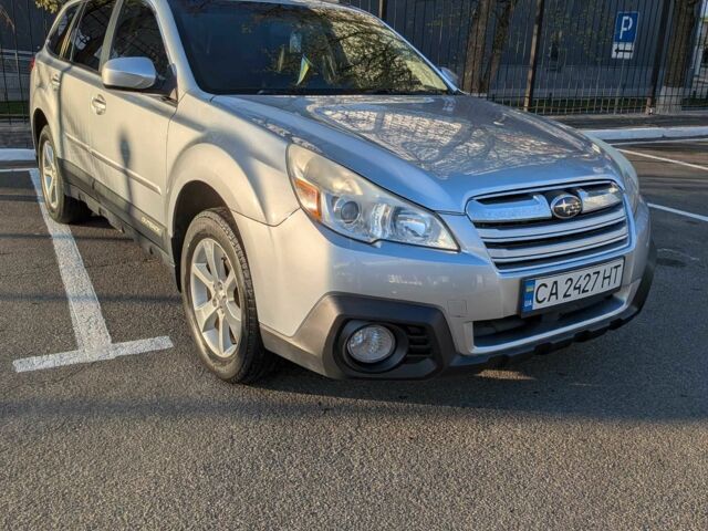 Серый Субару Аутбек, объемом двигателя 2.5 л и пробегом 217 тыс. км за 10900 $, фото 1 на Automoto.ua