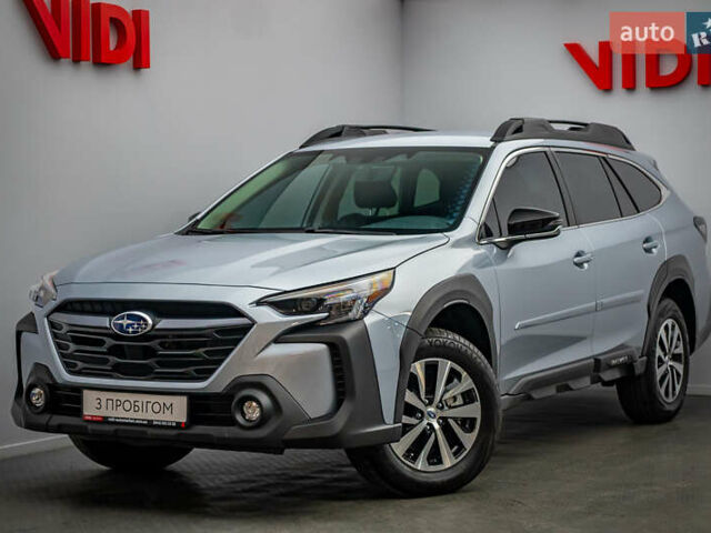 Серый Субару Аутбек, объемом двигателя 2.5 л и пробегом 9 тыс. км за 32048 $, фото 1 на Automoto.ua