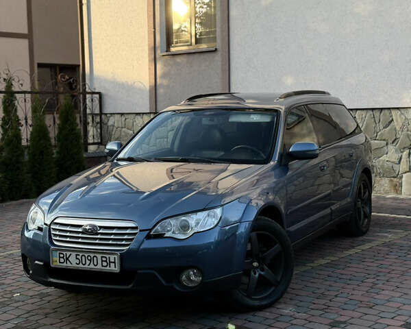 Синий Субару Аутбек, объемом двигателя 2.46 л и пробегом 269 тыс. км за 6000 $, фото 1 на Automoto.ua
