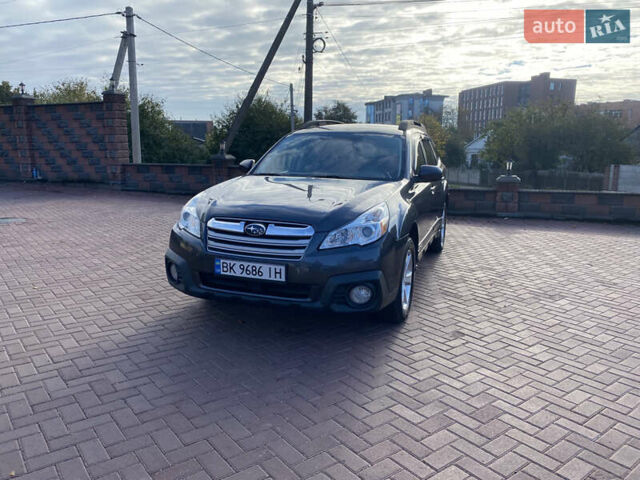 Синий Субару Аутбек, объемом двигателя 2.46 л и пробегом 293 тыс. км за 8400 $, фото 1 на Automoto.ua