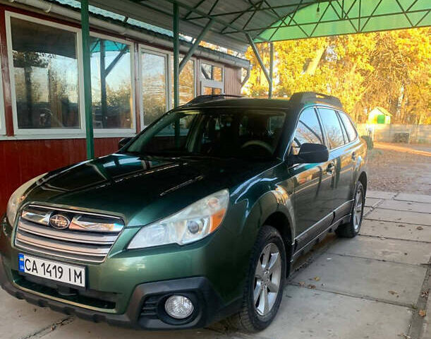 Зеленый Субару Аутбек, объемом двигателя 2.46 л и пробегом 247 тыс. км за 9000 $, фото 1 на Automoto.ua
