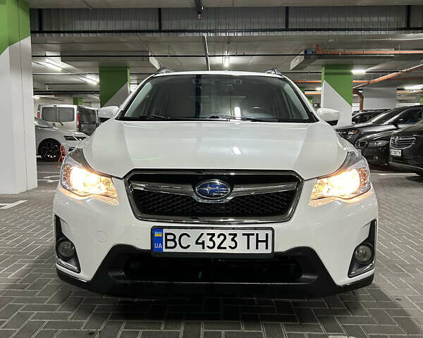 Белый Субару Crosstrek, объемом двигателя 2 л и пробегом 159 тыс. км за 13000 $, фото 1 на Automoto.ua