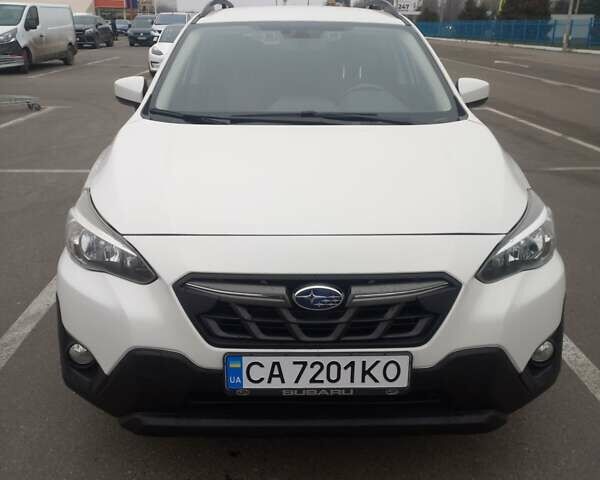 Белый Субару Crosstrek, объемом двигателя 2 л и пробегом 125 тыс. км за 17600 $, фото 1 на Automoto.ua