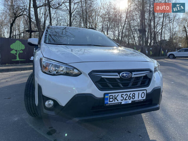 Белый Субару Crosstrek, объемом двигателя 2 л и пробегом 20 тыс. км за 17299 $, фото 1 на Automoto.ua