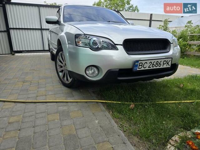 Серый Субару Legacy Outback, объемом двигателя 3 л и пробегом 247 тыс. км за 7800 $, фото 1 на Automoto.ua