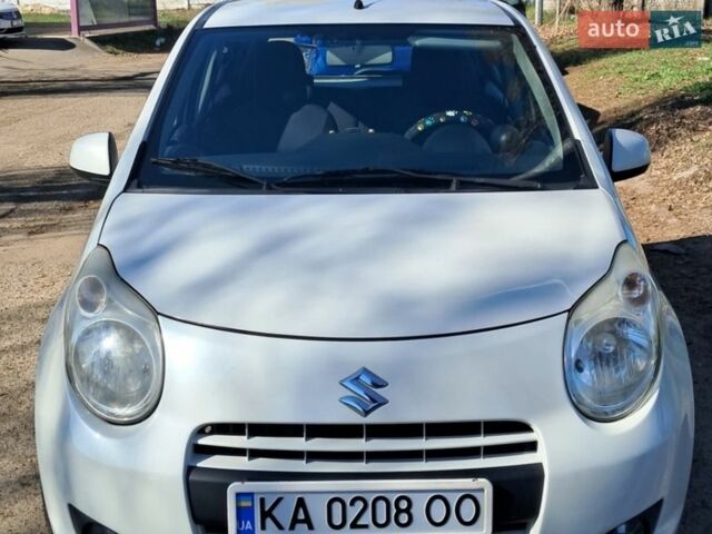 Белый Сузуки Альто, объемом двигателя 0.99 л и пробегом 142 тыс. км за 5000 $, фото 1 на Automoto.ua