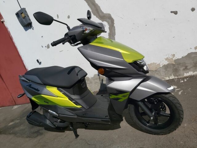 Сузукі Avenis, об'ємом двигуна 0.13 л та пробігом 0 тис. км за 2400 $, фото 1 на Automoto.ua