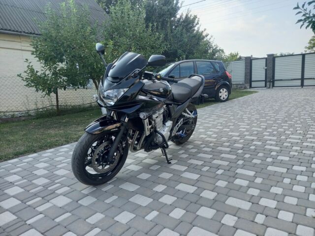 Сузуки Бандит, объемом двигателя 0.65 л и пробегом 0 тыс. км за 5700 $, фото 1 на Automoto.ua