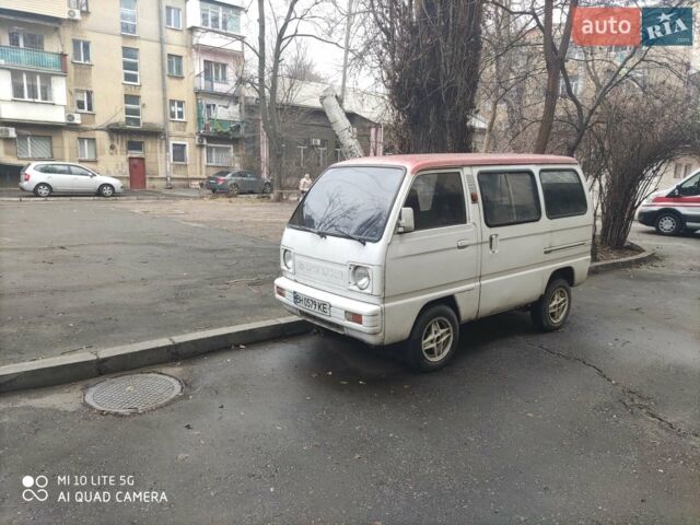 Белый Сузуки Карри, объемом двигателя 0.97 л и пробегом 125 тыс. км за 1200 $, фото 1 на Automoto.ua