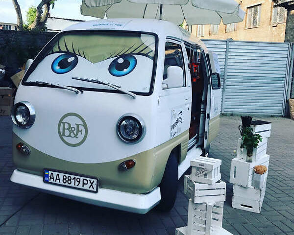 Белый Сузуки Карри, объемом двигателя 0.9 л и пробегом 40 тыс. км за 10000 $, фото 1 на Automoto.ua