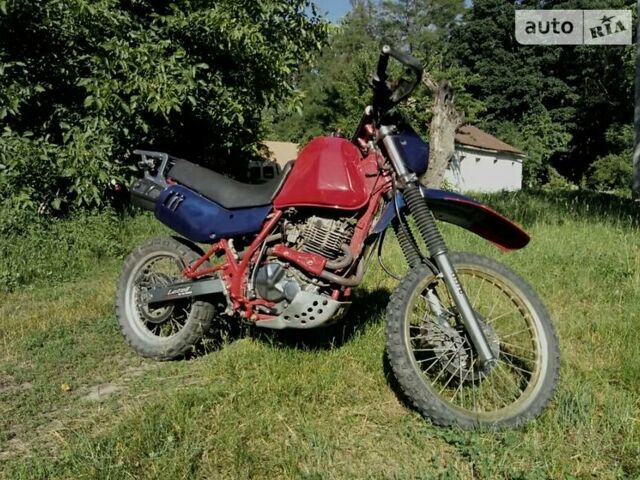 Сузуки ДР, объемом двигателя 6 л и пробегом 47 тыс. км за 1200 $, фото 1 на Automoto.ua