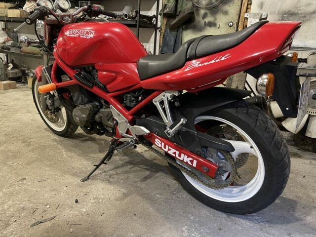 Сузуки Другая, объемом двигателя 0.4 л и пробегом 0 тыс. км за 2500 $, фото 1 на Automoto.ua