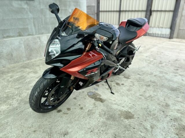 Сузукі Інша, об'ємом двигуна 1 л та пробігом 0 тис. км за 8000 $, фото 1 на Automoto.ua