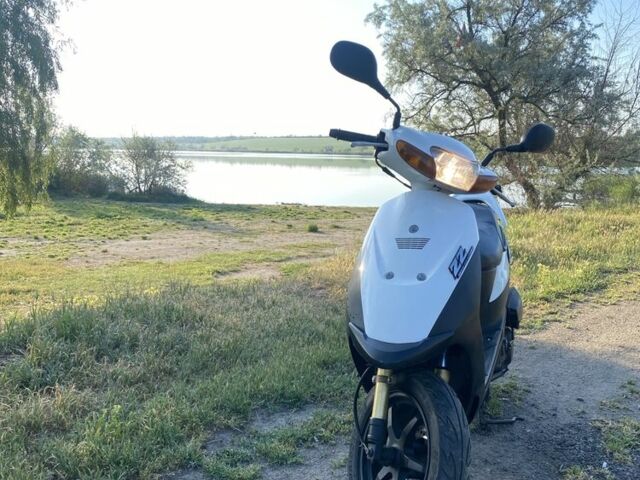 Сузуки Другая, объемом двигателя 50 л и пробегом 0 тыс. км за 805 $, фото 1 на Automoto.ua