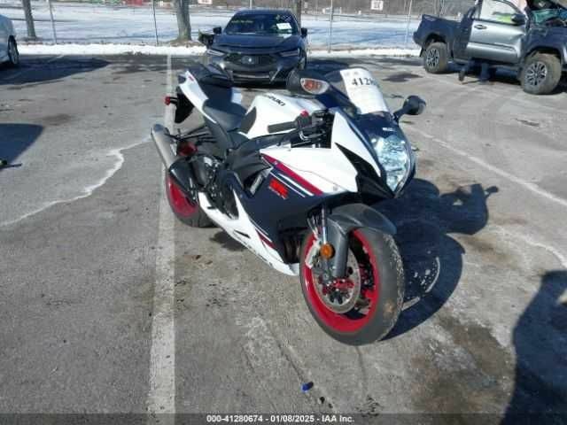 Сузуки Другая, объемом двигателя 0.6 л и пробегом 0 тыс. км за 3000 $, фото 1 на Automoto.ua