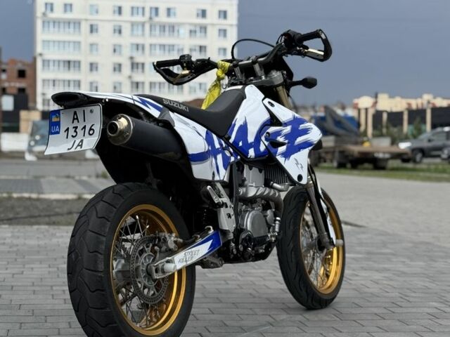 Сузукі Інша, об'ємом двигуна 0.4 л та пробігом 0 тис. км за 6000 $, фото 1 на Automoto.ua