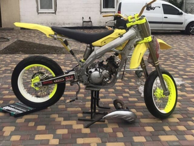 Сузуки Другая, объемом двигателя 0.13 л и пробегом 0 тыс. км за 2300 $, фото 1 на Automoto.ua