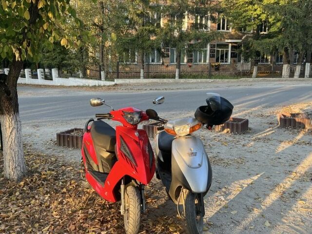 Сузуки Другая, объемом двигателя 49 л и пробегом 0 тыс. км за 550 $, фото 1 на Automoto.ua
