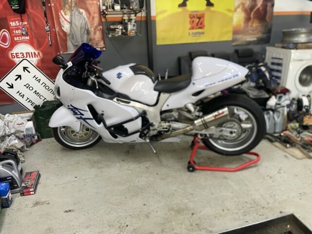 Сузукі ГСХ-Р, об'ємом двигуна 1.3 л та пробігом 0 тис. км за 9500 $, фото 1 на Automoto.ua