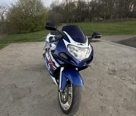 Сузукі ГСХ-Р, об'ємом двигуна 0.6 л та пробігом 0 тис. км за 4100 $, фото 1 на Automoto.ua