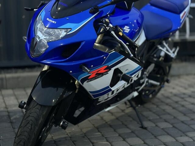 Сузукі ГСХ-Р, об'ємом двигуна 0.6 л та пробігом 0 тис. км за 6500 $, фото 1 на Automoto.ua