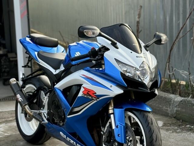 Сузукі ГСХ-Р, об'ємом двигуна 0.6 л та пробігом 0 тис. км за 9400 $, фото 1 на Automoto.ua