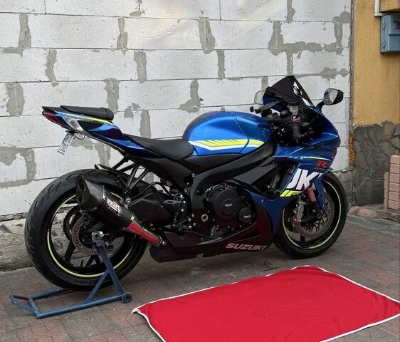 Сузукі ГСХ-Р, об'ємом двигуна 0.6 л та пробігом 0 тис. км за 10200 $, фото 1 на Automoto.ua