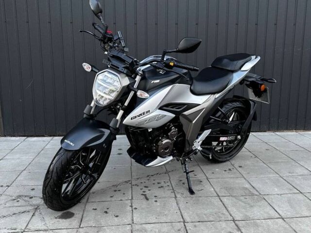 Сузукі Джіксер, об'ємом двигуна 0.25 л та пробігом 0 тис. км за 3450 $, фото 1 на Automoto.ua