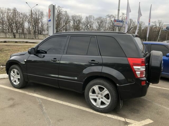 Черный Сузуки Гранд Витара, объемом двигателя 2 л и пробегом 260 тыс. км за 7900 $, фото 1 на Automoto.ua